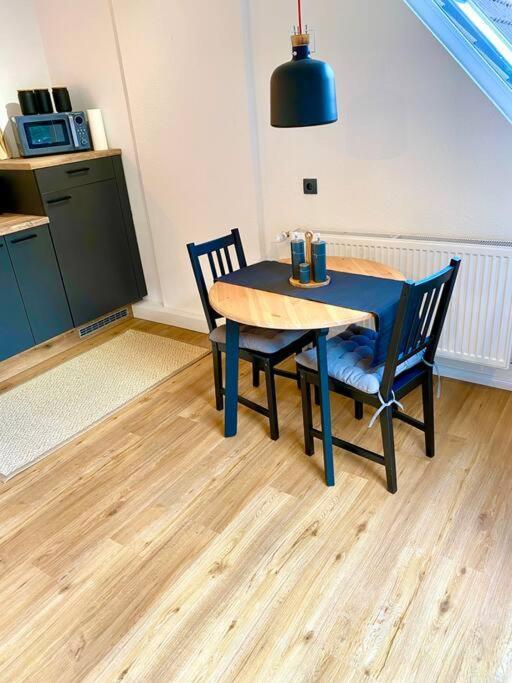 Ferienwohnung Emelie Fuer 2 Personen Эзенс Экстерьер фото